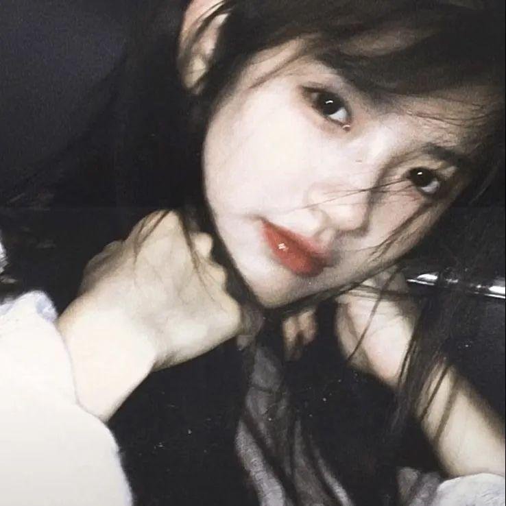 敦君与女朋友